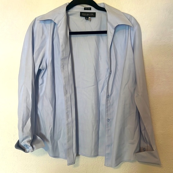 Jones New York blue button up blouse 🔹 - Picture 2 of 7